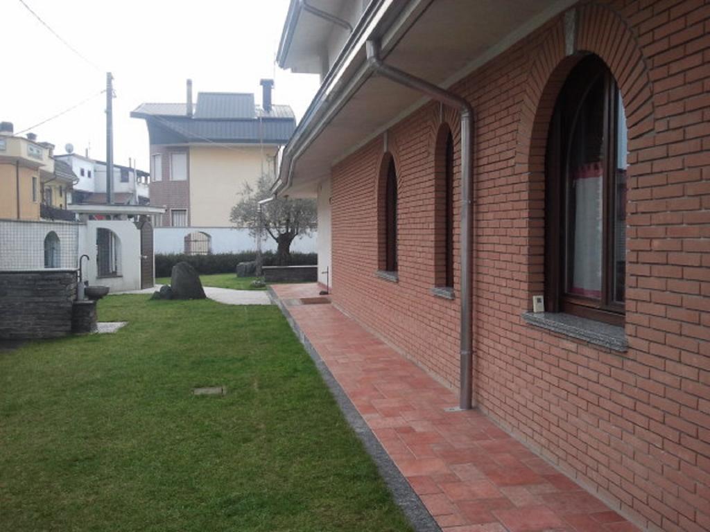 Crespi House Bed & Breakfast Parabiago Ngoại thất bức ảnh